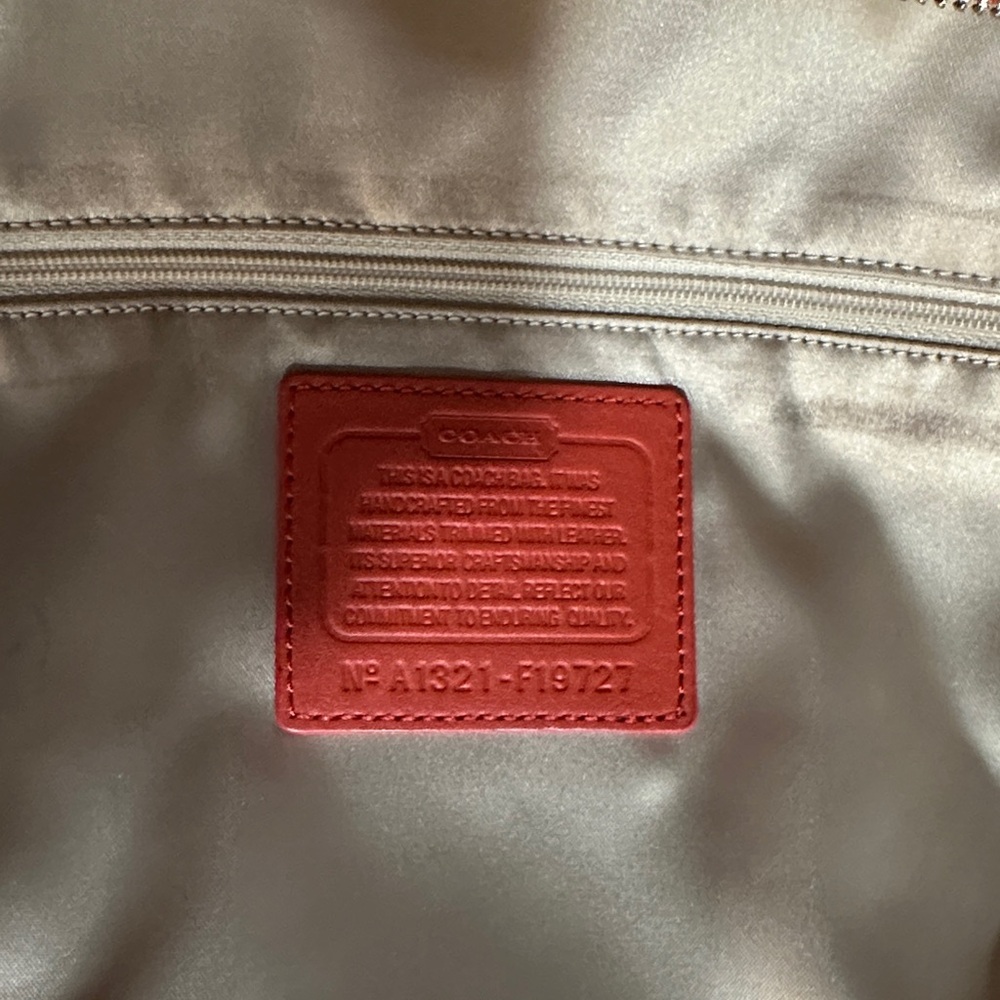 Coach 2013 Signature Red and Cream Shoulder Bag - Picture 6 of 7